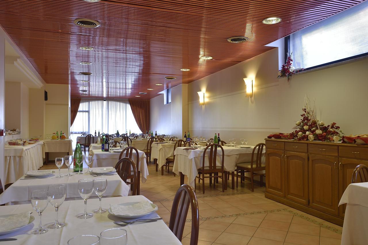 Dropiluc Hotel Druento Eksteriør billede